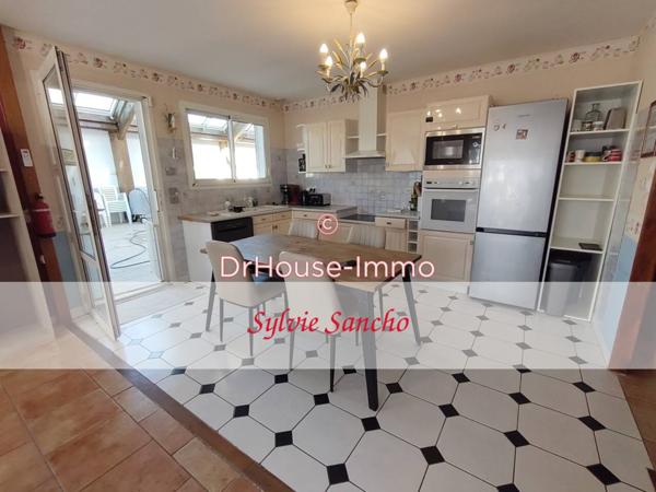 Maison à vendre 8 pièces de 333 m²