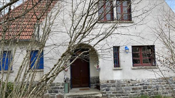 Maison à vendre |  Mazirat |  8 pièces | 136 m²