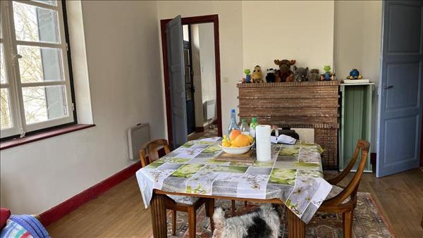 Maison à vendre |  Mazirat |  8 pièces | 136 m²