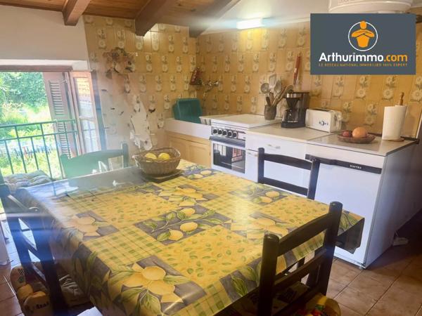 Vente                                                      Studio
                        
                     1 pièces                      33 m2                     à Propriano