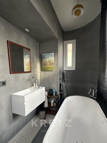 Appartement entièrement rénové dans le 9ème arrondissement