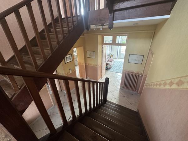 Maison 9 pièces - 308 m²