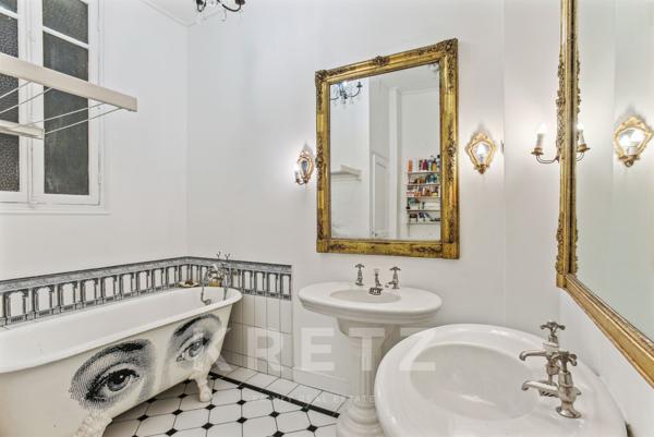 Bel appartement bourgeois au Jardin du Luxembourg.