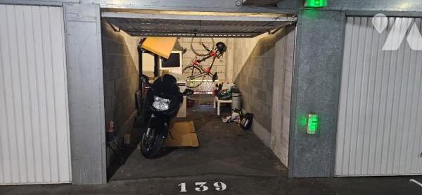 Garage à Vendre à Toulouse (31500)

Quartier Château de l'Hers, rue Claudius Rougenet, garage...