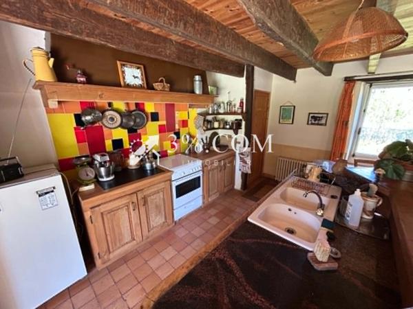 Maison
                                                                                                                                                                                                                                                                                                                        4 pièce(s)                                                                                                                                                                                                          3 chambre(s)                                                                                                                                                                                                          111  m²