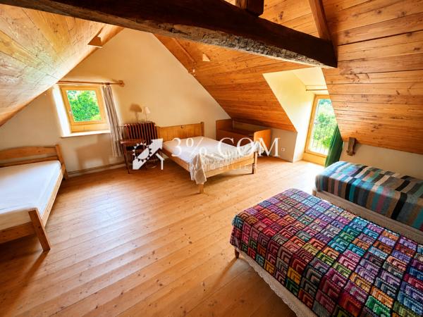 Maison
                                                                                                                                                                                                                                                                                                                        4 pièce(s)                                                                                                                                                                                                          3 chambre(s)                                                                                                                                                                                                          111  m²