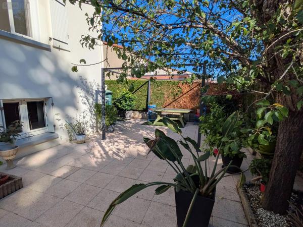 Achat - Maison Les Herbiers 85500 6 pièces 102 m 2 568 m 2