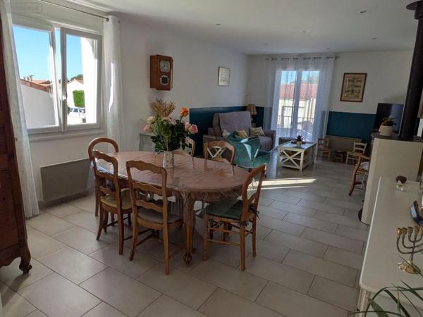 Achat - Maison Les Herbiers 85500 6 pièces 102 m 2 568 m 2