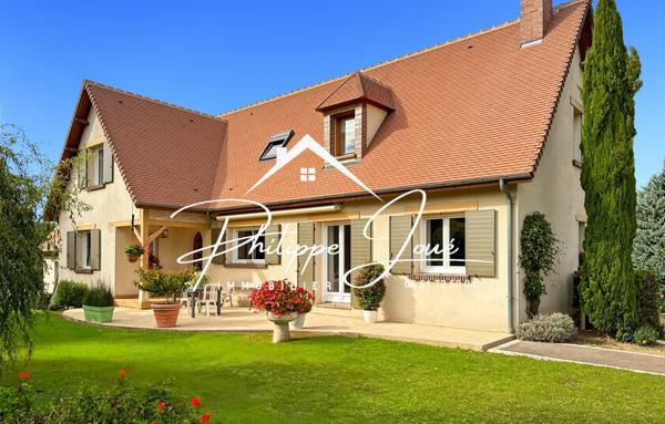 Maison 5 pièces de 170 m2 à St Denis les Sens 89100