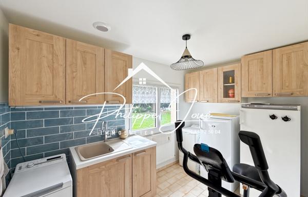 Maison 5 pièces de 170 m2 à St Denis les Sens 89100