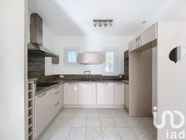 Maison traditionnelle 6 pièces de 119 m² à Avignon (84000)