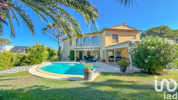 Maison à vendre 5 pièces 180 m² Saint-Raphaël