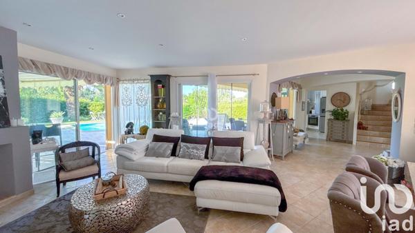 Maison à vendre 5 pièces 180 m² Saint-Raphaël