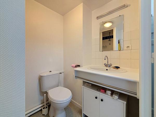 AVENUE PATTON - STUDIO NON MEUBLE - DISPONIBLE LE 24/07/2026