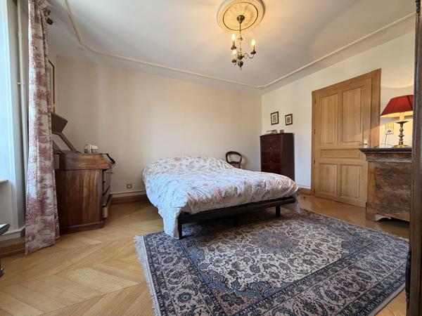 Maison Bourgeoise de 313 m² –  Idéale professions libérales ou paramédicales souhaitant partager un lieu - Centre-ville  d’Audincour