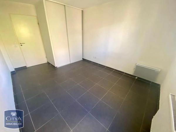 Appartement à louer 2 pièces 42.7m² Toulon (83100)