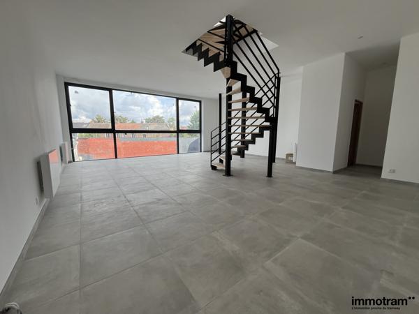 Vente Loft 148m 2 - 3 chambre(s) - Roubaix, Roubaix Eurotéléport • Réf. VA26597