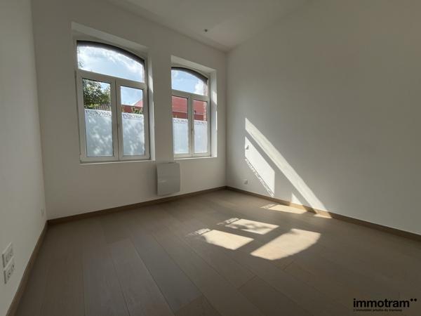 Vente Loft 148m 2 - 3 chambre(s) - Roubaix, Roubaix Eurotéléport • Réf. VA26597