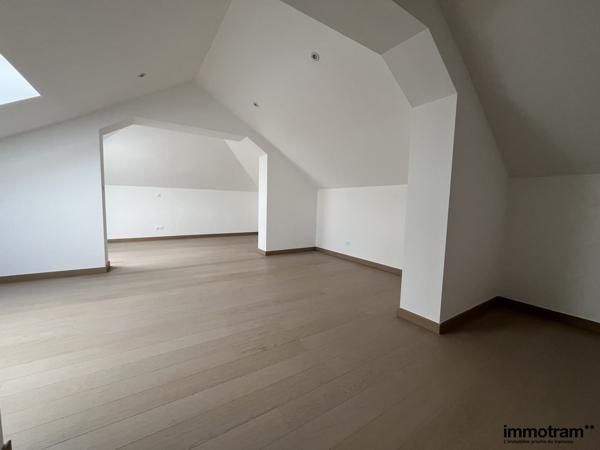 Vente Loft 148m 2 - 3 chambre(s) - Roubaix, Roubaix Eurotéléport • Réf. VA26597