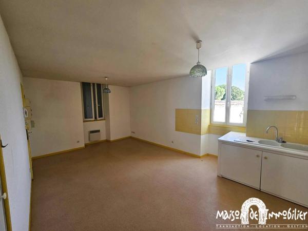 Location en centre-ville d'ARCHIAC - Appartement 3 Pièces - 58m²