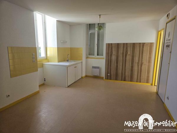 Location en centre-ville d'ARCHIAC - Appartement 3 Pièces - 58m²