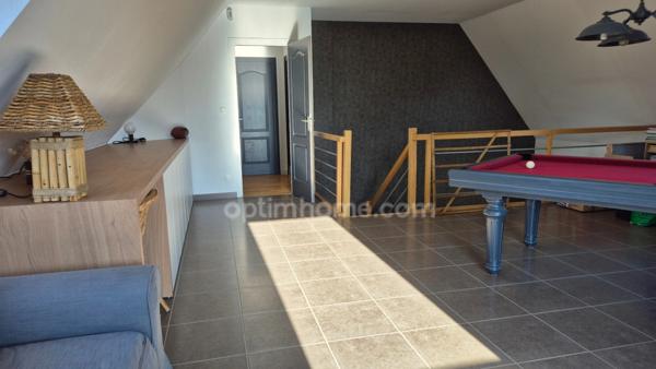 Maison individuelle en semi plain pied sur 752m2