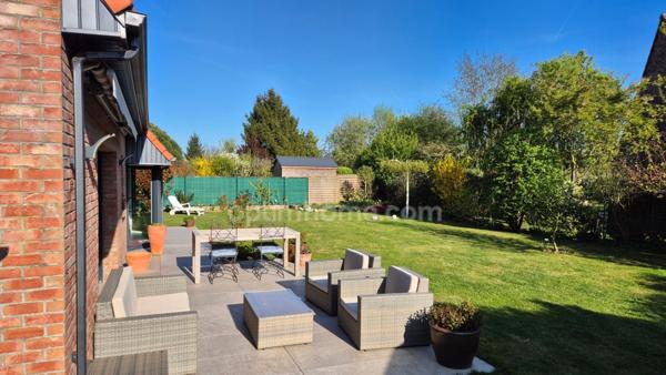 Maison individuelle en semi plain pied sur 752m2