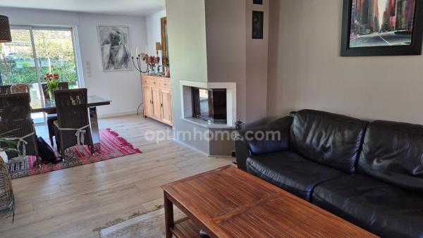 Maison individuelle en semi plain pied sur 752m2