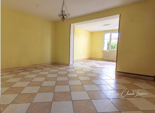 Vierzon (18100) Maison de trois chambres, quartier Bourgneuf