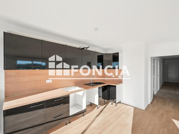 Location Appartement 4 pièces 90.5 m² - 194 / 196 RUE DES QUEYRIES Bordeaux 33100