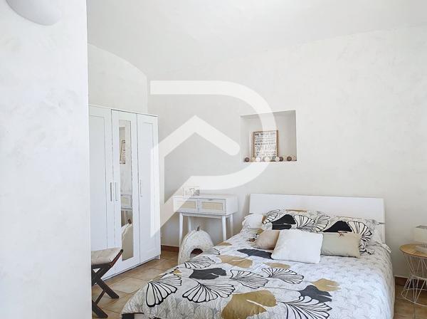 Maison 10 pièces 266 m2