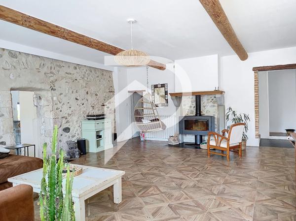 Maison 10 pièces 266 m2