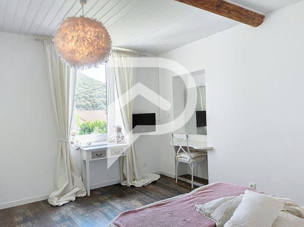 Maison 10 pièces 266 m2