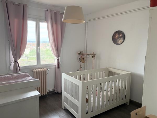 Appartement à louer 710 € CC CARCASSONNE 4 p 83 m² DPE D