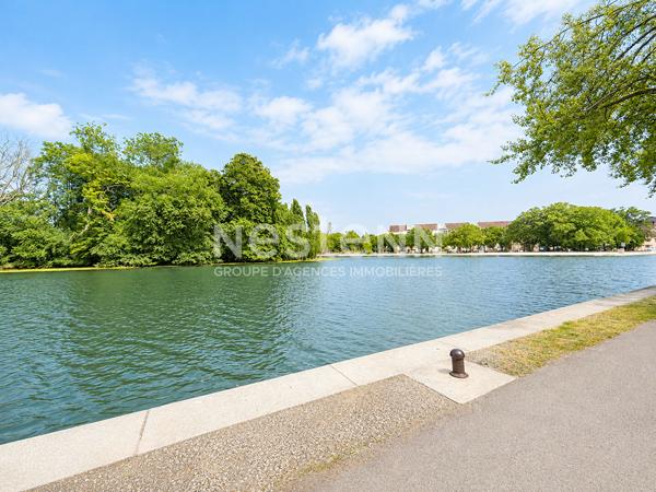 Appartement sans travaux plus de 75m², 2 chambres, ascenseur, vue sur le Port du Canal - Dijon
