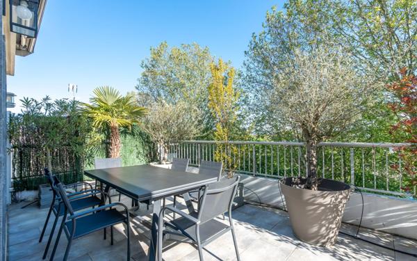 Appartement à vendre    4 pièces • 98,23 m2 Saint-Maur-des-Fossés