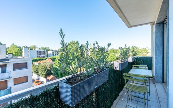 Appartement à vendre    4 pièces • 98,23 m2 Saint-Maur-des-Fossés