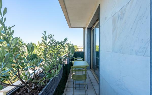 Appartement à vendre    4 pièces • 98,23 m2 Saint-Maur-des-Fossés