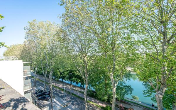 Appartement à vendre    4 pièces • 98,23 m2 Saint-Maur-des-Fossés
