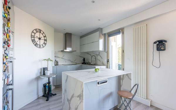 Appartement à vendre    4 pièces • 98,23 m2 Saint-Maur-des-Fossés