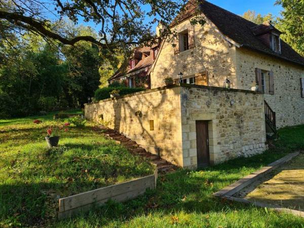 Maison ancienne - Le bugue Maison perigordine de caractere proche des commerces.
