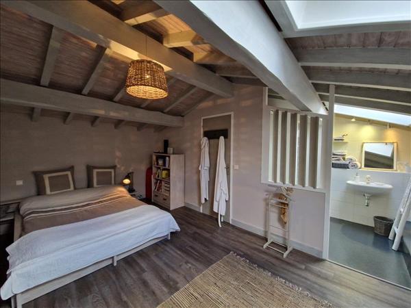 Maison à vendre |  Condom |  9 pièces | 225 m²