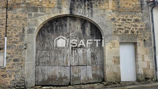 Très belle grange avec habitation à rénovée et cour intérieur
