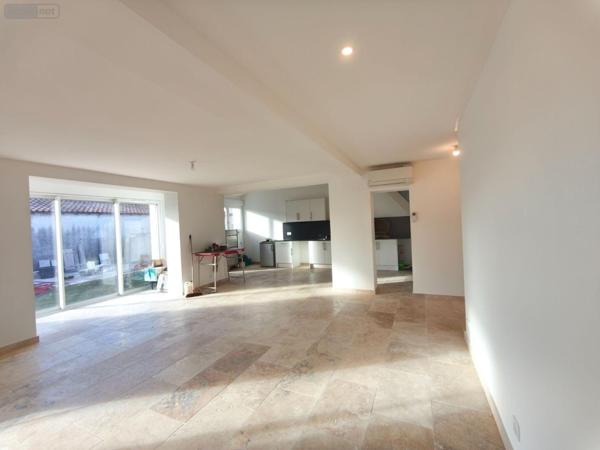 Maison restaurée à vendre à Saint-Martin-de-Crau dans les Bouches-du-Rhône (13310), ref : 075:192 CENTRE Maison restaurée à vendre à Saint-Martin-de-Crau dans les Bouches-du-Rhône (13310), ref : 075:192 CENTRE Maison restaurée à vendre à Saint-Martin-de-Crau dans les Bouches-du-Rhône (13310), ref : 075:192 CENTRE