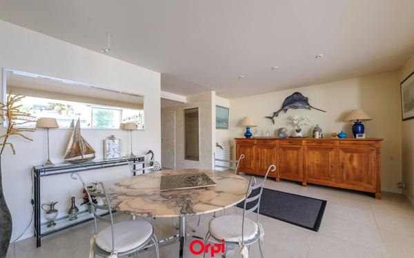 Maison à vendre    4 pièces •  La Rochelle