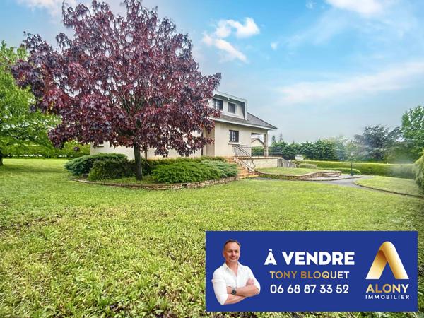 Saint-Bonnet-de-Mure (69720) ST BONNET DE MURE - SUR LES HAUTEURS