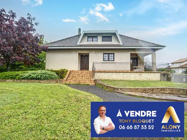 Saint-Bonnet-de-Mure (69720) ST BONNET DE MURE - SUR LES HAUTEURS