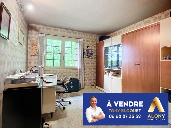 Saint-Bonnet-de-Mure (69720) ST BONNET DE MURE - SUR LES HAUTEURS