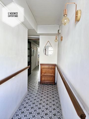 Courthézon (84350) Maison de ville de caractère avec jardin