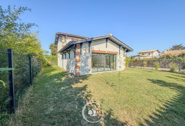 Lanton (33138) MAISON ARCACHONNAISE 2025 - 3 CHAMBRES - GARAGE - JARDIN